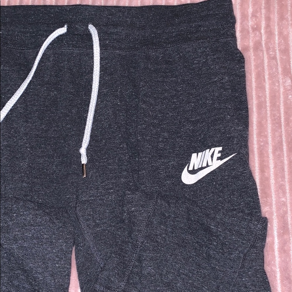 3/4 nike sweatpants